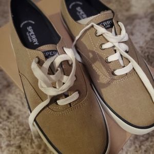 Sperry canvas sneakers